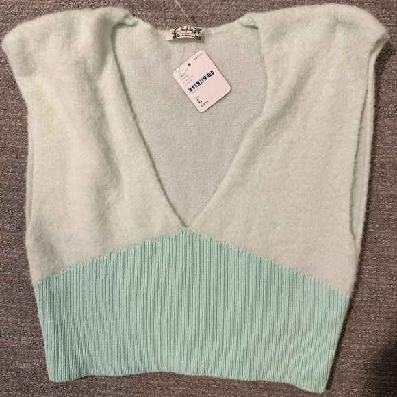 Free People Fuzzy Blue Top. New with Tags. Size Large - Picture 1 of 3